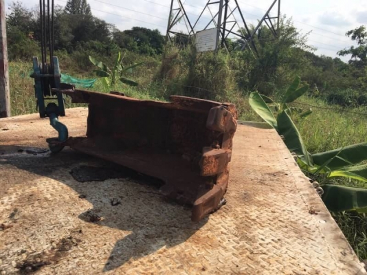 ขาย 185,000 KOMATSU PC60-2  เครื่องฟิตใหม่ ปั้มแรง โช่หนา เอวแน่น (แถมบุ้งกี๋ขุดท่อ) เอกสารชื้อขาย รถอยู่ จ.อุดรธานี โทร&amp;ไอดีไลน์  090-772-3710 090-772-3708