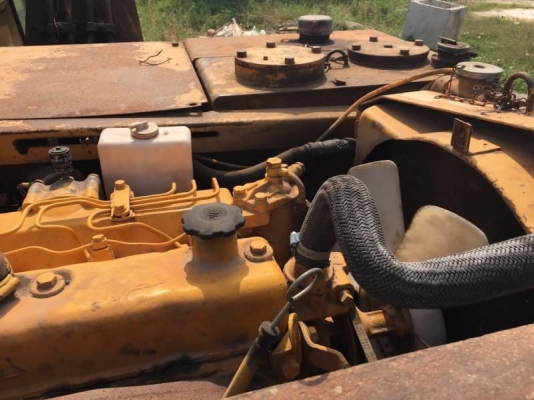 ขาย 185,000 KOMATSU PC60-2  เครื่องฟิตใหม่ ปั้มแรง โช่หนา เอวแน่น (แถมบุ้งกี๋ขุดท่อ) เอกสารชื้อขาย รถอยู่ จ.อุดรธานี โทร&amp;ไอดีไลน์  090-772-3710 090-772-3708
