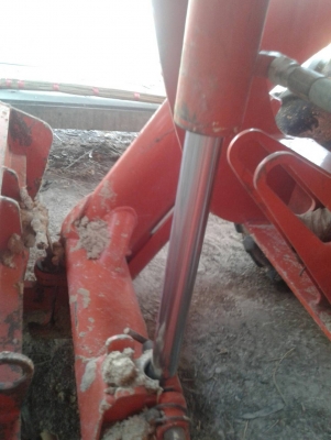 รถไถ 36 แรงปี 55 อุปกร 3 อย่าง ซ. ม 1400 นิด ฯฯ มือเดียวป้ายแดง ราคาเบาฯฯ 275000 บาท วันทูคอล 098 668-3479 dtac 094 283-9369 สิทธิ์ คับ รถไถ 36 แรงปี 55 อุปกร 3 อย่าง ซ. ม 1400 นิด ฯฯ มือเดียวป้ายแดง ราคาเบาฯฯ 275000 บาท วันทูคอล 098 668-3479 dtac 094 283-9369 สิทธิ์ คับ