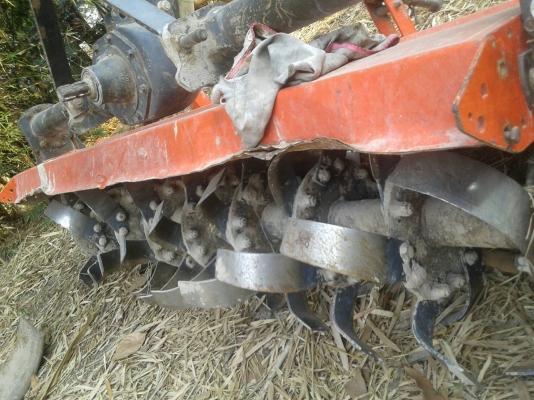 รถไถ 36 แรงปี 55 อุปกร 3 อย่าง ซ. ม 1400 นิด ฯฯ มือเดียวป้ายแดง ราคาเบาฯฯ 275000 บาท วันทูคอล 098 668-3479 dtac 094 283-9369 สิทธิ์ คับ รถไถ 36 แรงปี 55 อุปกร 3 อย่าง ซ. ม 1400 นิด ฯฯ มือเดียวป้ายแดง ราคาเบาฯฯ 275000 บาท วันทูคอล 098 668-3479 dtac 094 283-9369 สิทธิ์ คับ