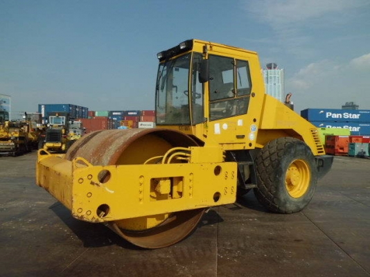 รถบด BOMAG รุ่น BW 212 D-3