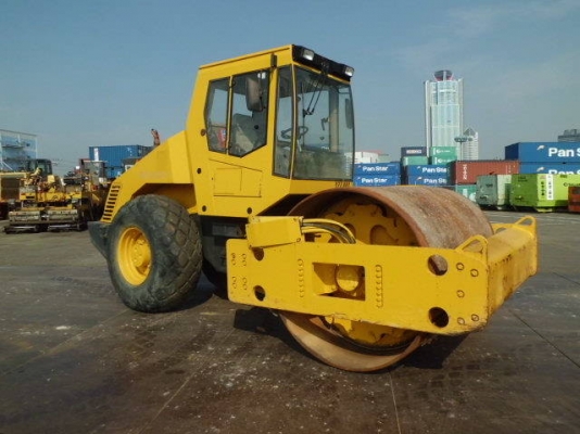 รถบด BOMAG รุ่น BW 212 D-3 รถบด BOMAG รุ่น BW 212 D-3