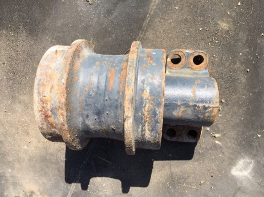 ขายลูกโรเลอร์บน แบคโฮฮิตาชิ EX200-1 ของแท้เก่าเก็บ