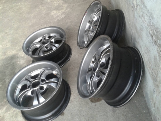 ขอบ15นิ้ว5รู114 ชุดนี้ ราคา 5900 บาท ขอบ15นิ้ว5รู114 ชุดนี้ ราคา 5900 บาท