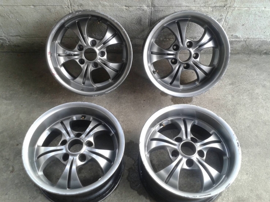 ขอบ15นิ้ว5รู114 ชุดนี้ ราคา 5900 บาท