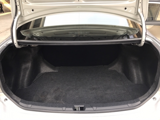 TOYOTA ALTIS 1.6E DUAL VVT-i ปี 2011 รถสวยจัด พร้อมใช้งาน ซื้อไปคุ้ม