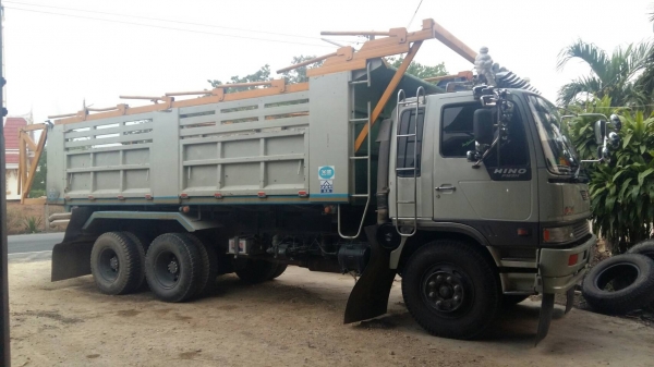 10 ล้อ 2 เพลา HINO 3H 195 แรง เดิม ๆ กระบะโคราช ดั้ม สภาพสวย ๆ เอกสารพร้อมโอน