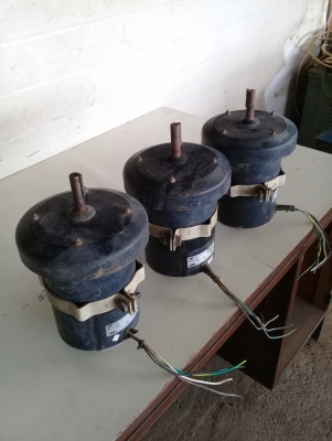 มอเตอร์ 1 แรง  2  สาย  220v