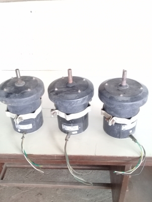 มอเตอร์ 1 แรง  2  สาย  220v