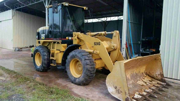 ขายด่วน รถตัก CAT 924G สภาพสวยพร้อมใช้งาน รถใช้งานน้อย เครื่องปั้มดีเยี่ยม ระบบพร้อมทำงาน เอกสารเล่มทะเบียน