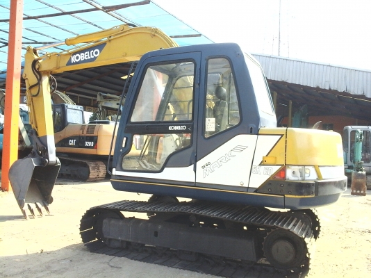 ขายรถขุด KOBELCO SK 60-1 มาร์คทีมีลายใบ 60 รถนำเข้าจากนอกแท้มีแอร์เอกสารอินวอยไฟฟ้าครบสภาพเดิมยังไม่ใช้งานในไทยร้านละอองดาวแทรคเตอร์นครชัยศรี