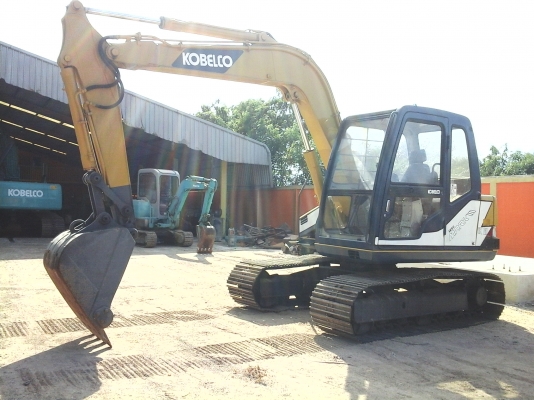 ขายรถขุด KOBELCO SK 60-1 มาร์คทีมีลายใบ 60 รถนำเข้าจากนอกแท้มีแอร์เอกสารอินวอยไฟฟ้าครบสภาพเดิมยังไม่ใช้งานในไทยร้านละอองดาวแทรคเตอร์นครชัยศรี