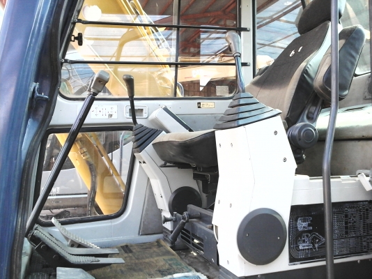 ขายรถขุด KOBELCO SK 60-1 มาร์คทีมีลายใบ 40 มีแอร์เอกสารอินวอยไฟฟ้าครบเก่านอกแท้สภาพเดิมยังไม่ใช้งานในไทยสภาพเต็มทุกอย่างพร้อมใช้ร้านละอองดาวแทรคเตอร์นครชัยศรี ขายรถขุด KOBELCO SK 60-1 มาร์คทีมีลายใบ 40 มีแอร์เอกสารอินวอยไฟฟ้าครบเก่านอกแท้สภาพเดิมยังไม่ใช้งานในไทยสภาพเต็มทุกอย่างพร้อมใช้ร้านละอองดาวแทรคเตอร์นครชัยศรี