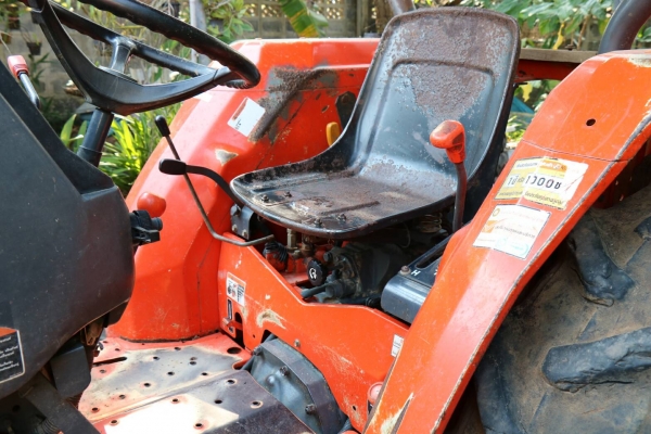ขายรถไถ KUBOTA L4508 DI แถมดันหน้า ผาน 6 ทะเบียนพร้อมโอน ราคา 230,000 อ.แกลง จ.ระยอง มีรถขนส่งบริการขนส่งทั่วไทย DC Tractor Rayong 0818618678,0899347475 https://www.facebook.com/DC-Tractor-Rayong-3071545327&hellip;/shop&hellip; id line=081-8618678 id line