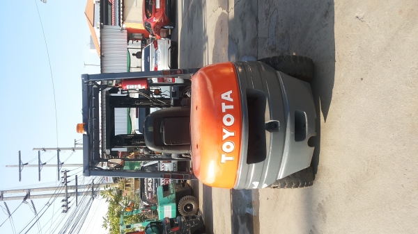 ขายรถtoyota 6 ขนาด 3 ตัน ดีเซลเกียร ออโต้