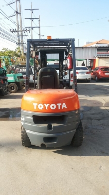 ขายรถtoyota 6 ขนาด 3 ตัน ดีเซลเกียร ออโต้