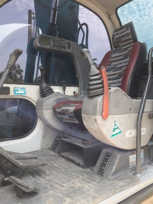 ขาย KOBELCO SK100-2  เก่าญี่ปุ่นแท้  สภาพสวย เครื่องปั๊มดี  มีลายแย๊ก  ใช้งานมา 5,XXX  ชั่วโมง  สนใจโทร  089-3818694  ดวงนภา