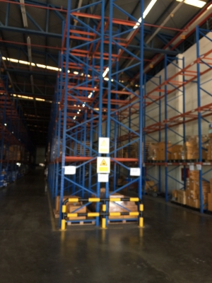 ขายชั้นวางของ ขายชั้นวางของ