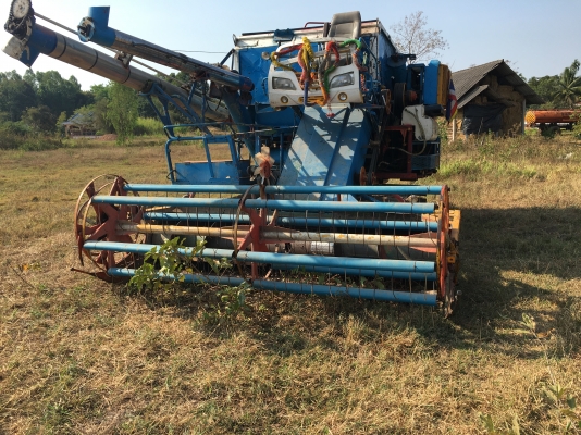 รถเกี่ยวข้าวอุ้มเครื่องHO7Cเทอร์โบ