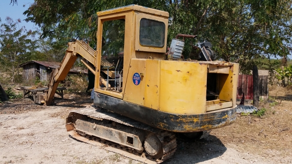 ขาย 135,000 SUMITOMO LS 1200 เครื่องดี ปั้มแรง เอวหลวม ช่วงล่าง(รถอยู่ อุดรฯ) 090-772-3710 090-772-3708