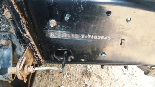 ขาย 6 ล้อ NPR. 66LX5 รถห้างแท้ เครื่อง 4HF1-404086. 120 แรง