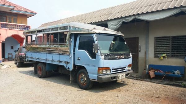 ขาย 6 ล้อ NPR. 66LX5 รถห้างแท้ เครื่อง 4HF1-404086. 120 แรง