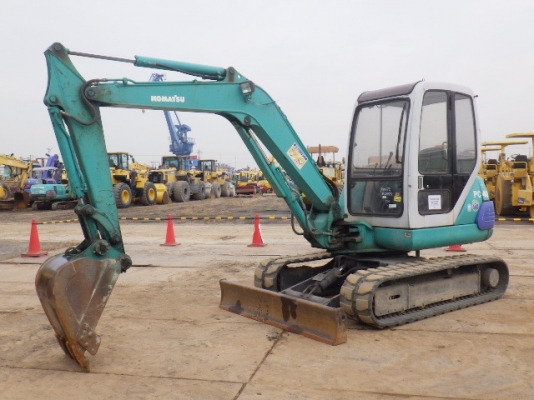 Komatsu PC40-7E ตู้เก๋ง รถสวย ระบบดี นำเข้าเองจากญี่ปุ่น