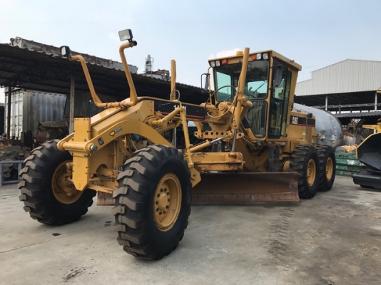 รถเกรด Cat140H ปี2001 รถเก่านอก สภาพดีนำเข้าจากอเมริกา สภาพสวยพร้อมใช้งาน เพียง 8800 ชม.