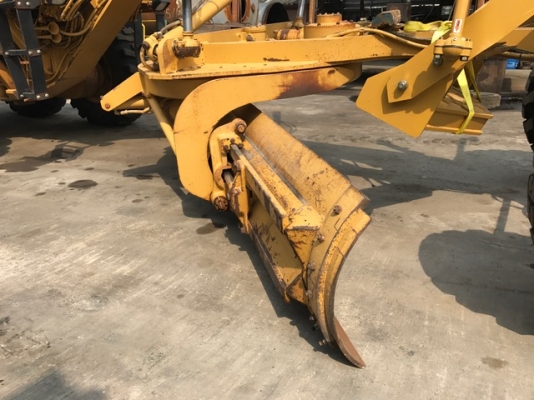 รถเกรด Cat140H ปี2001 รถเก่านอก สภาพดีนำเข้าจากอเมริกา สภาพสวยพร้อมใช้งาน เพียง 8800 ชม.