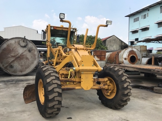 รถเกรด Cat140H ปี2001 รถเก่านอก สภาพดีนำเข้าจากอเมริกา สภาพสวยพร้อมใช้งาน เพียง 8800 ชม.