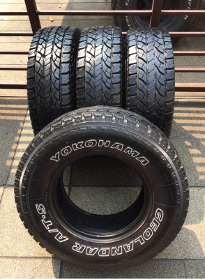 ยาง All Yokohama 30 9.5 R15 กลางปี15 ดอกเต็ม ไม่มีปะ ราคาไม่แพง