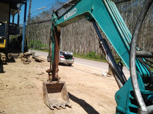 ขายรถแบ๊คโฮ Kobelco sk045 แทรคยาง (รถพร้อมใช้งาน)