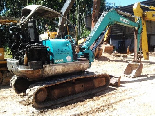 ขายรถแบ๊คโฮ Kobelco sk045 แทรคยาง (รถพร้อมใช้งาน) ขายรถแบ๊คโฮ Kobelco sk045 แทรคยาง (รถพร้อมใช้งาน)