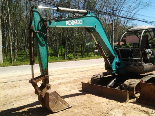 ขายรถแบ๊คโฮ Kobelco sk045 แทรคยาง (รถพร้อมใช้งาน) ขายรถแบ๊คโฮ Kobelco sk045 แทรคยาง (รถพร้อมใช้งาน)