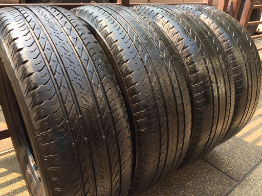 ยาง Bridgestone 225 65 17 ปี15 เนื้อนิ่มๆ พร้อมใช้งาน ราคาไม่แพง