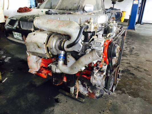 ขายเครื่อง hino p11 340 ขายเครื่อง hino p11 340