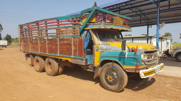 ขาย 10 ล้อ หัวยาว 2 เพลา ช่วงล่างใหญ่ ZM เครื่อง EH700 168 แรงม้า สโลว์อินเตอร์ คานหน้าใหญ่ พาวเวอร์ ทะเบียนครบพร้อมโอน