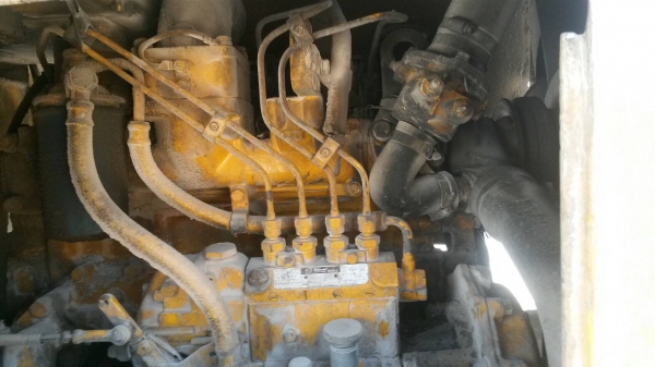 ขายรถตักเอวอ่อน KOMATSU 510 กลองเดี่ยวสวยสภาพพร้อมไช้