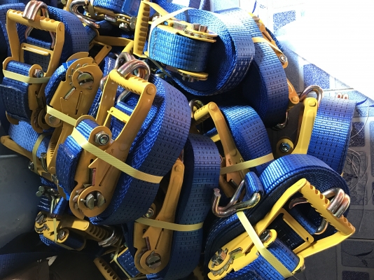 จำหน่าย สายรัดรถบรรทุก กว้าง2" หนา3.0มิล รับ นน5ตัน อย่างดี ยาว6-12M โทร 080-6135462 จำหน่าย สายรัดรถบรรทุก กว้าง2" หนา3.0มิล รับ นน5ตัน อย่างดี ยาว6-12M โทร 080-6135462