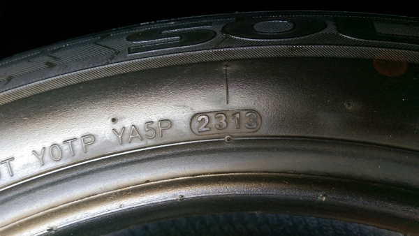 ยาง\% 205/60R16 ปี13  MADE IN KOREA