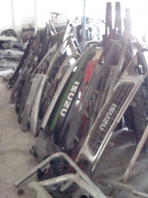 กระจังหน้าโครเมียม isuzu npr