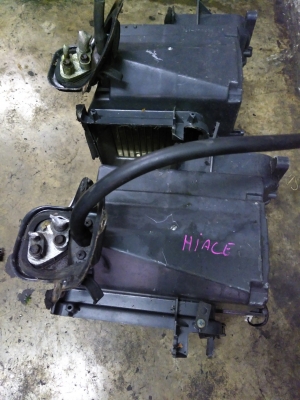 ตู้แอร์ รถตู้ไฮเอท หัวจรวด