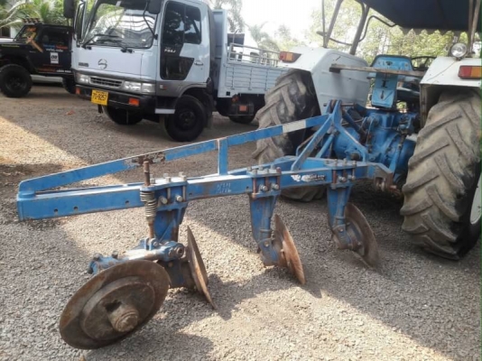 ขายรถไถ Ford 6610 ผานหน้า+ผาน 3 เพลาเดียว เอกสารเล่มทะเบียน