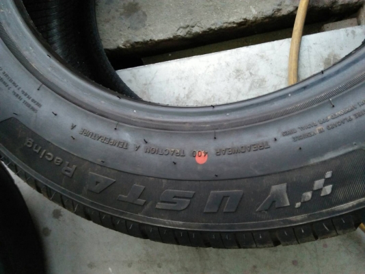 255/55R18 YUSTA Racing YST-1168 ยางใหม่ ปี17 มี 2 เส้น โทร.081-427-3041 255/55R18 YUSTA Racing YST-1168 ยางใหม่ ปี17 มี 2 เส้น โทร.081-427-3041