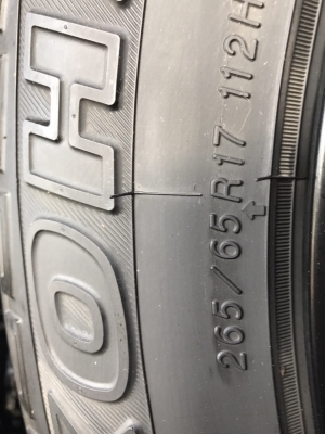 ขายยาง Yokohama AT-S 265/65/17 ปี15ชุดละ 6900 ขายยาง Yokohama AT-S 265/65/17 ปี15ชุดละ 6900