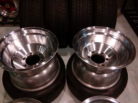ล้อลายตัน 15x10" 6/139.7 made in australia ล้อลายตัน 15x10" 6/139.7 made in australia