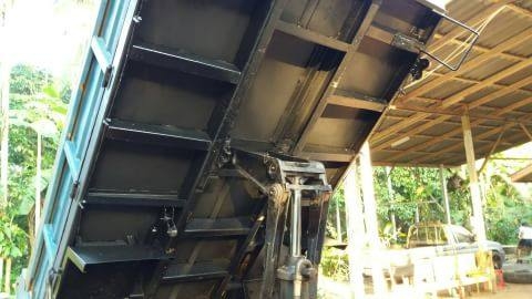 ISUZU NPR 115แรงม้า ปี37 รถสวย พร้อมใช้งาน เฟืองท้ายใหญ่ แอร์ พาวเวอร์พร้อม ราคาต่อรองได้ สนใจติดต่อ 087 2976734