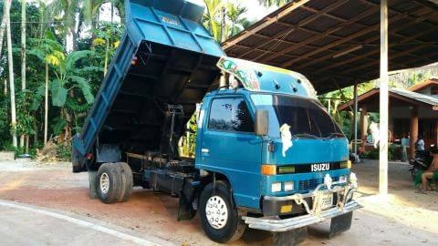 ISUZU NPR 115แรงม้า ปี37 รถสวย พร้อมใช้งาน เฟืองท้ายใหญ่ แอร์ พาวเวอร์พร้อม ราคาต่อรองได้ สนใจติดต่อ 087 2976734