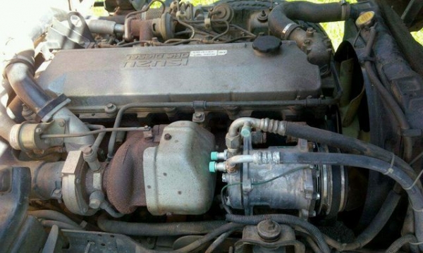 ISUZU 130แรงม้า ปี04 รถพร้อมใช้ คัทซีสวย เครื่องดี สภาพสวยมาก รถรับส่งนักเรียน เล่มพร้อม ราคาต่อรองไ