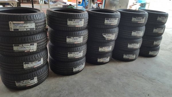ขายยางใหม่ค้างปี 205/40/17 NEXEN N8000 ปี 15 เส้นล่ะ 1500 ขายยางใหม่ค้างปี 205/40/17 NEXEN N8000 ปี 15 เส้นล่ะ 1500